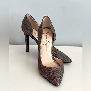 Stylish shoes by Jessica Simpson, size 8.5, new